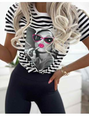 BLUZKA W PASKI Z NADRUKIEM