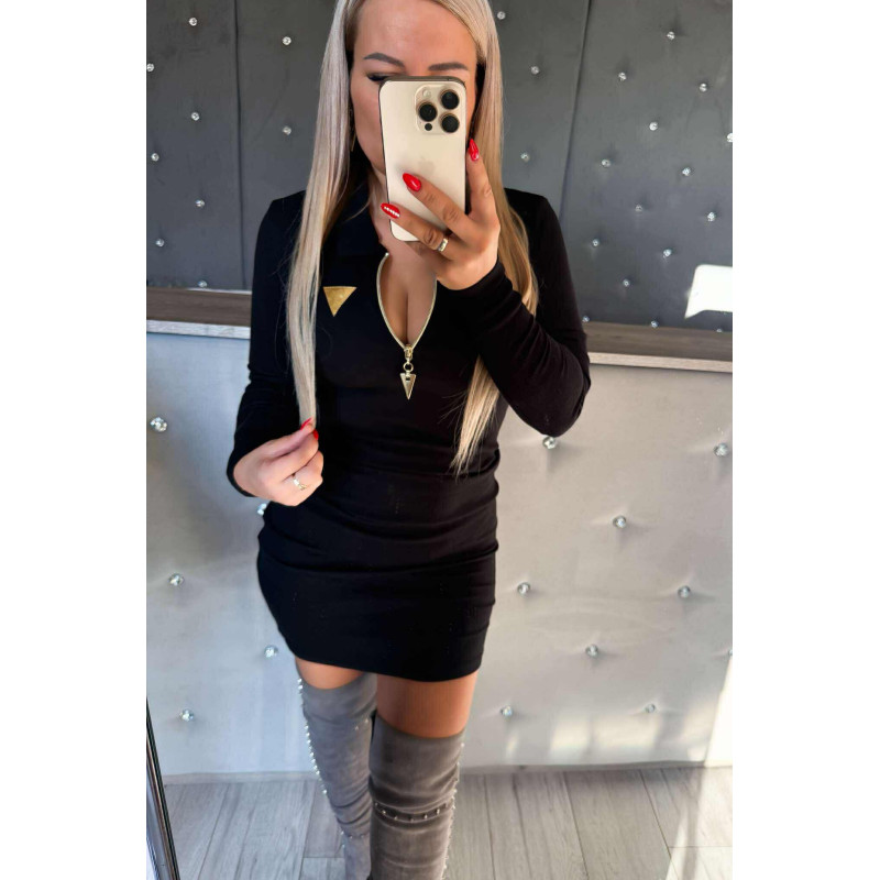 Kopie von SUKIENKA PRĄŻKOWANA TRÓJKĄT CZERWONA